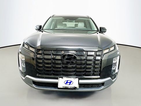 Used 2023 Hyundai Palisade Limited w/ Cargo Package FWD image 2