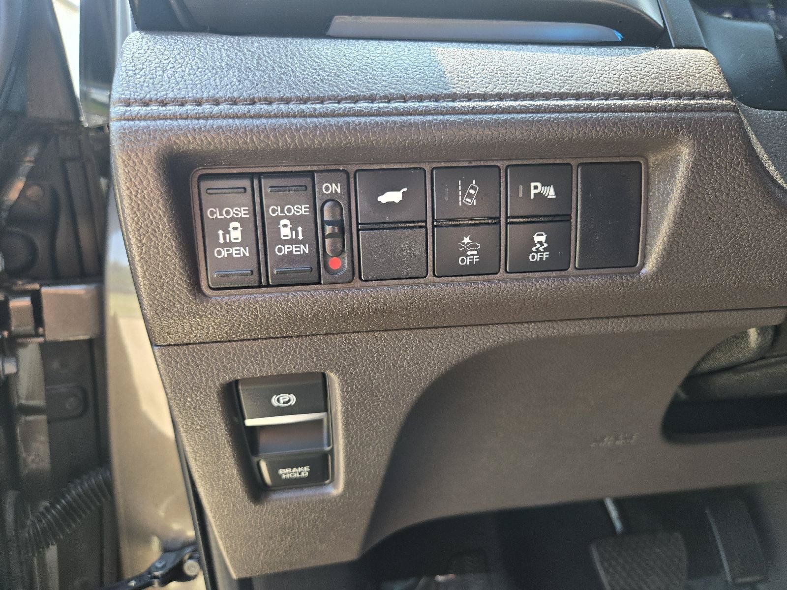 Used 2020 Honda Odyssey Elite image 16