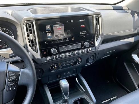 Used 2025 Nissan Frontier SV RWD image 16
