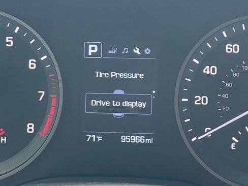 Used 2017 Hyundai Tucson SE image 23