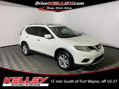 Used 2015 Nissan Rogue SV w/ SV Moonroof Package