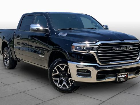 Used 2026 RAM 1500 Laramie AWD/4WD image 3