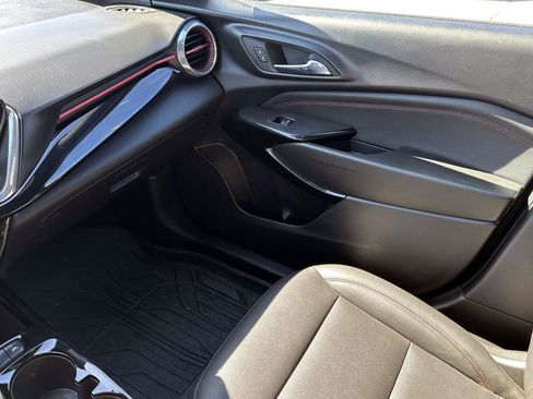 Certified 2024 Chevrolet Trax RS w/ Driver Confidence Package image 27