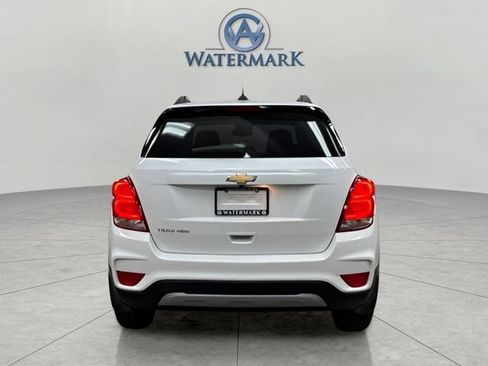 Used 2021 Chevrolet Trax LT w/ Premium Seat Package image 4