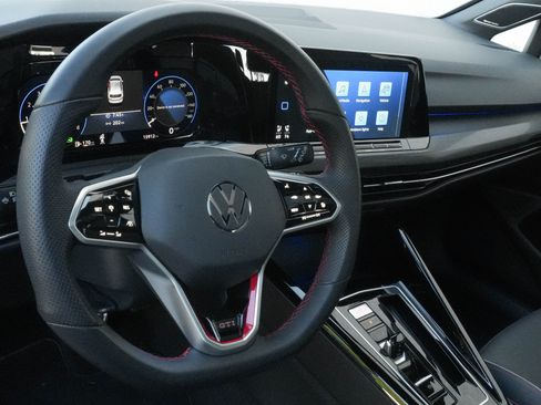 Used 2023 Volkswagen GTI Autobahn FWD image 10