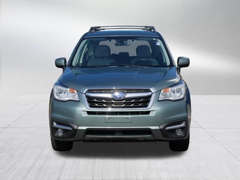 Used 2018 Subaru Forester 2.5i Premium AWD/4WD image 2