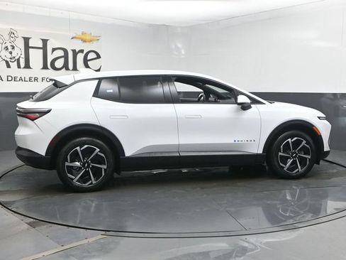 New 2026 Chevrolet Equinox EV LT FWD image 15