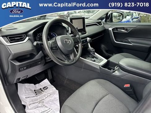 Used 2023 Toyota RAV4 XLE w/ Convenience Package image 18
