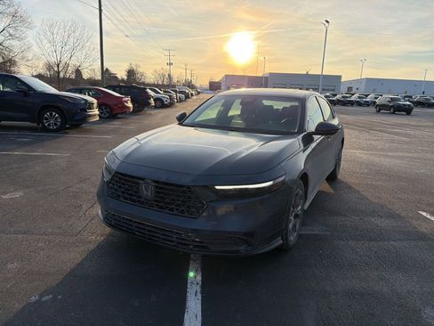 Used 2024 Honda Accord EX-L image 2