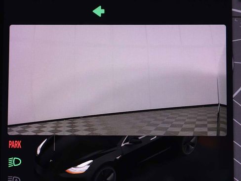 Used 2018 Tesla Model 3 Performance image 44