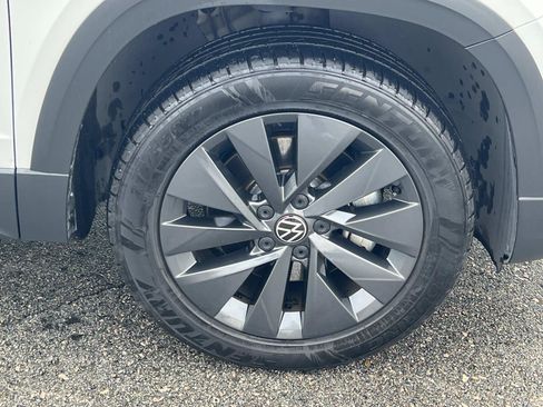 Certified 2022 Volkswagen Taos S image 26