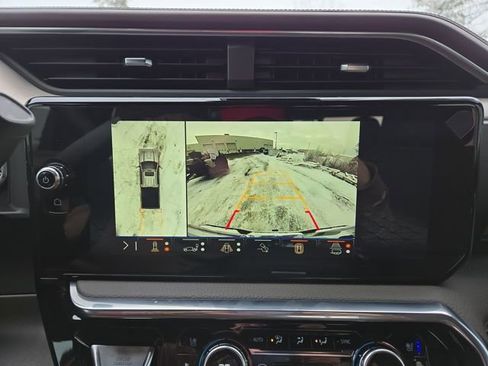 New 2025 GMC Sierra 3500 Denali w/ Technology Package image 27