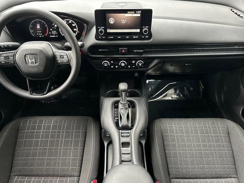 Used 2025 Honda HR-V LX image 15