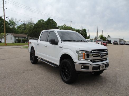 Used 2018 Ford F150 XLT w/ Equipment Group 301A Mid image 2