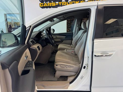 Used 2016 Honda Odyssey EX image 11