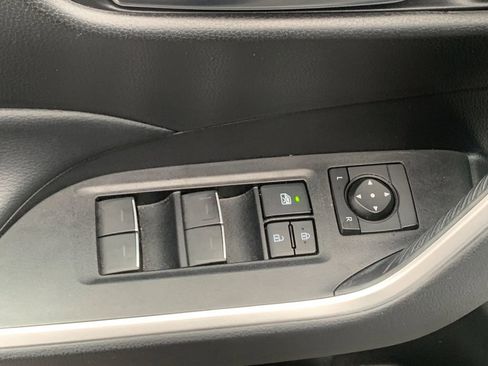 Used 2022 Toyota RAV4 XLE image 14