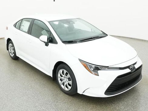 New 2026 Toyota Corolla LE image 2