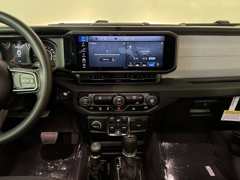 Used 2026 Jeep Wrangler Sport image 22