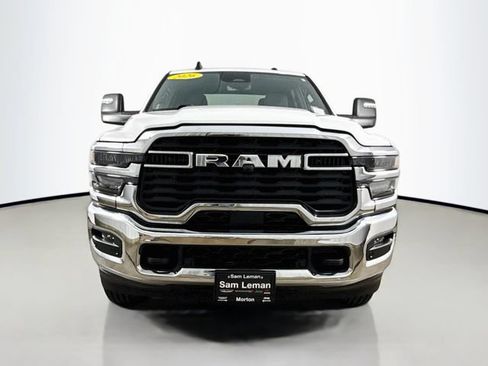 Used 2026 RAM 2500 Big Horn AWD/4WD image 2