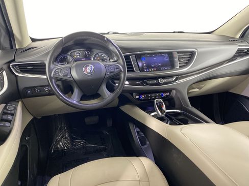 Used 2020 Buick Enclave Essence AWD/4WD image 18
