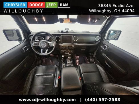 Used 2020 Jeep Wrangler Unlimited Sahara w/ Uconnect 4C Nav & Sound Group AWD/4WD image 28