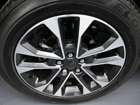 Used 2023 Jeep Grand Cherokee Overland w/ Luxury Tech Group IV image 46