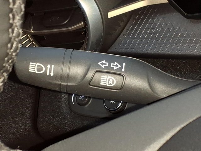 Used 2024 Chevrolet Trax ACTIV w/ Sunroof Package FWD image 28