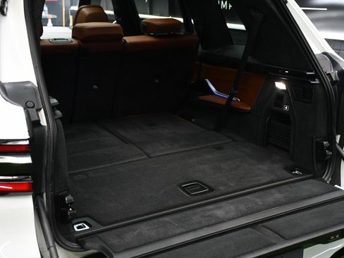 Used 2023 BMW X7 M60i AWD/4WD image 48