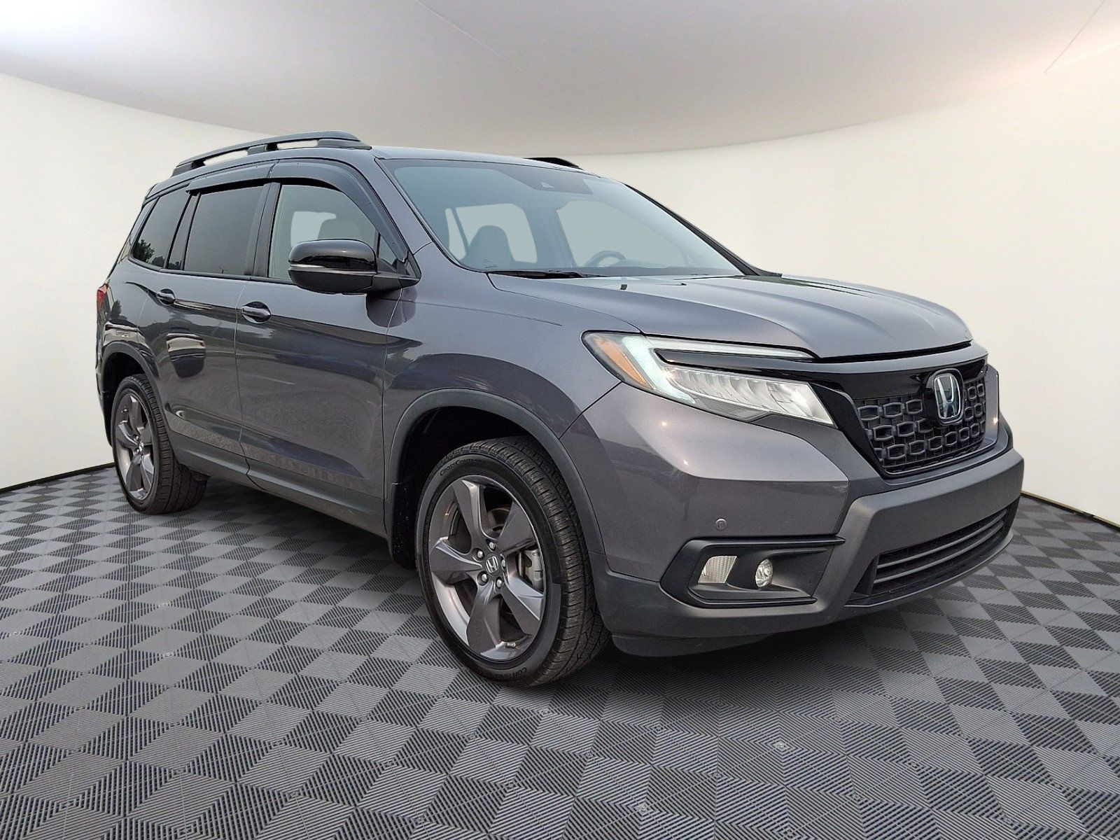 Used 2020 Honda Passport Touring image 1