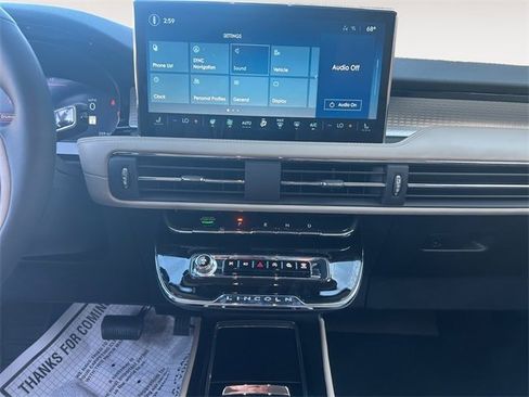 New 2026 Lincoln Corsair Premiere image 11