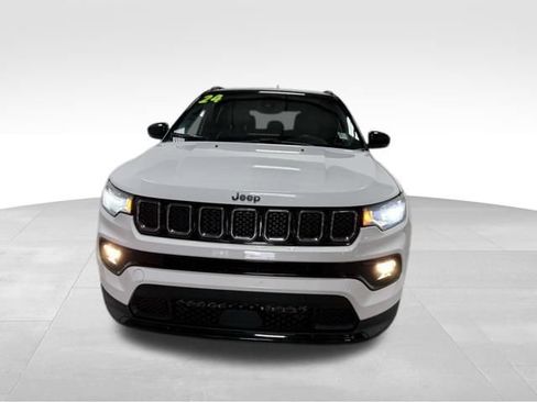 Certified 2024 Jeep Compass Limited AWD/4WD image 5