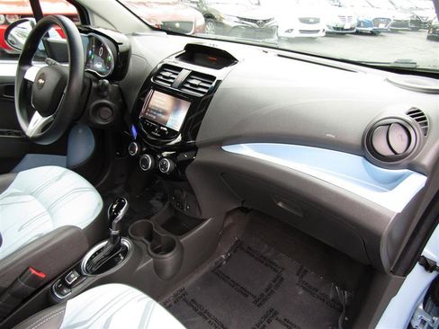 Used 2015 Chevrolet Spark LT image 30