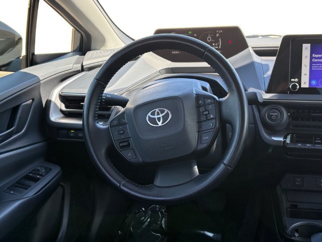 Certified 2024 Toyota Prius LE FWD image 15