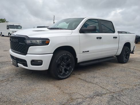 New 2026 RAM 1500 Express AWD/4WD image 6