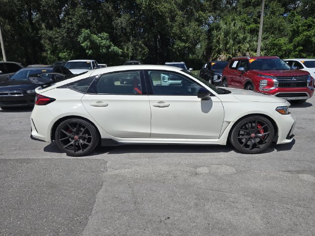 Used 2025 Honda Civic Type R image 3