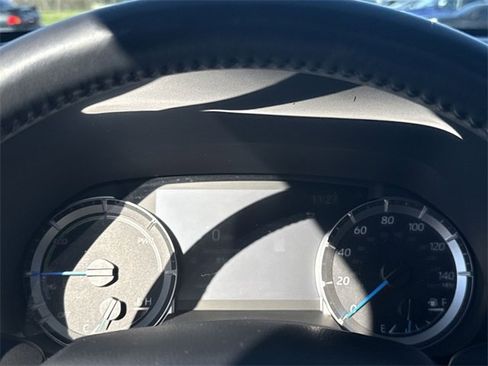 Used 2024 Toyota Highlander XLE image 15