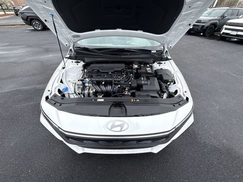 Used 2026 Hyundai Elantra Sport FWD image 27