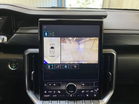 Used 2025 GMC Acadia Elevation image 46