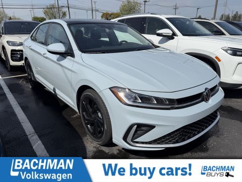New 2026 Volkswagen Jetta SE FWD image 1