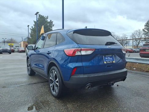 Used 2022 Ford Escape SEL w/ SEL Stealth AWD Package image 9