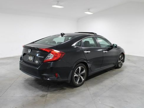 Used 2016 Honda Civic Touring image 9