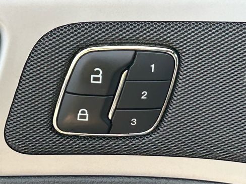 Used 2013 Ford Explorer Limited AWD/4WD image 25