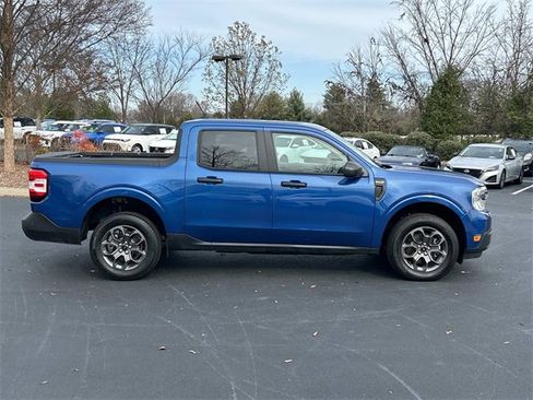Used 2023 Ford Maverick XLT image 3