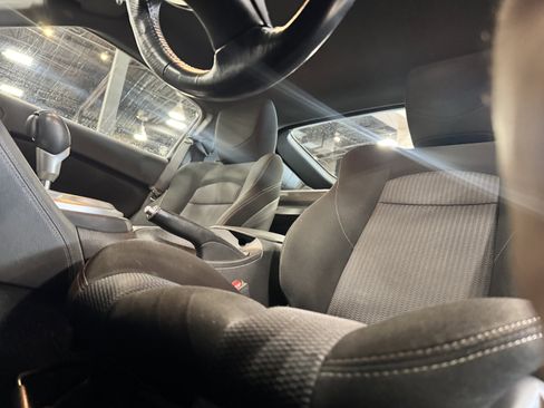 Used 2012 Nissan 370Z Coupe image 28