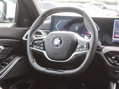 Used 2025 BMW 330i Sedan w/ Premium Package image 15