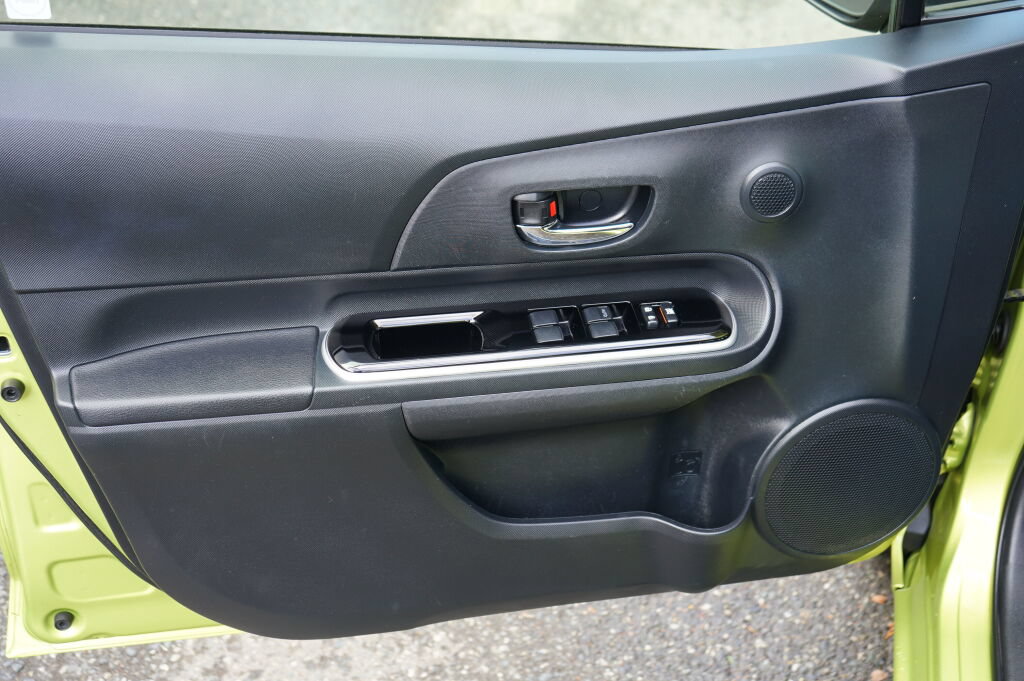 Used 2015 Toyota Prius C Two FWD image 12