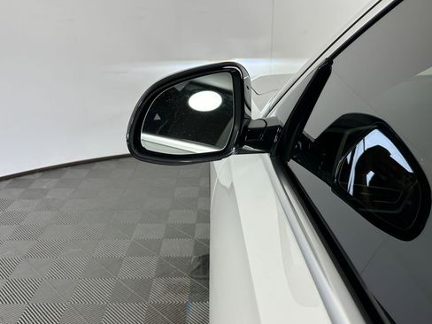 Used 2022 BMW X6 xDrive40i w/ Premium Package image 21