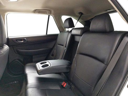 Used 2016 Subaru Outback 2.5i Limited image 26