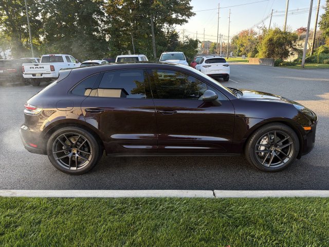 Used 2023 Porsche Macan Turbo AWD/4WD image 9
