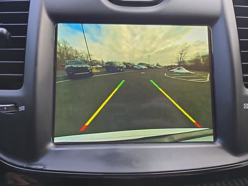 Used 2023 Chrysler 300 C image 19